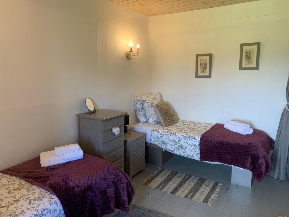 Les Glycines Bed & Breakfast Saint Gaudens Bagian luar foto