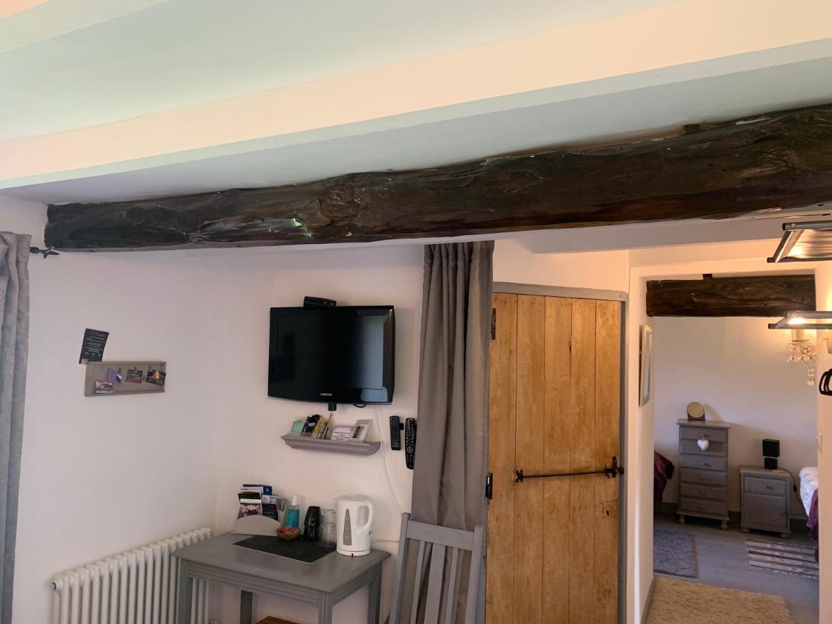Les Glycines Bed & Breakfast Saint Gaudens Bagian luar foto
