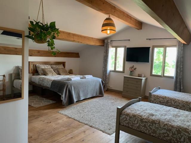 Les Glycines Bed & Breakfast Saint Gaudens Bagian luar foto