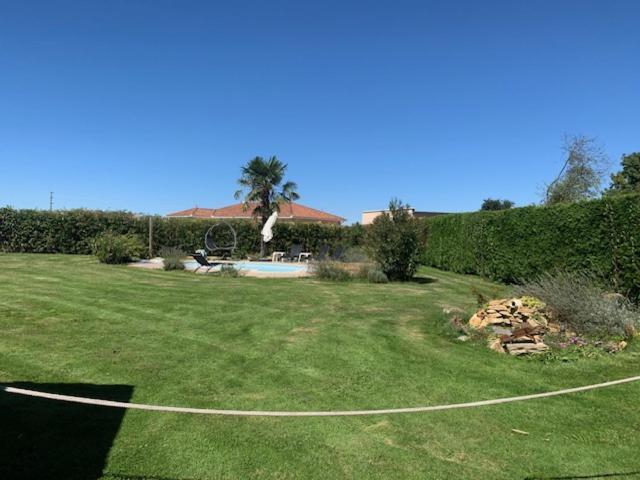 Les Glycines Bed & Breakfast Saint Gaudens Bagian luar foto